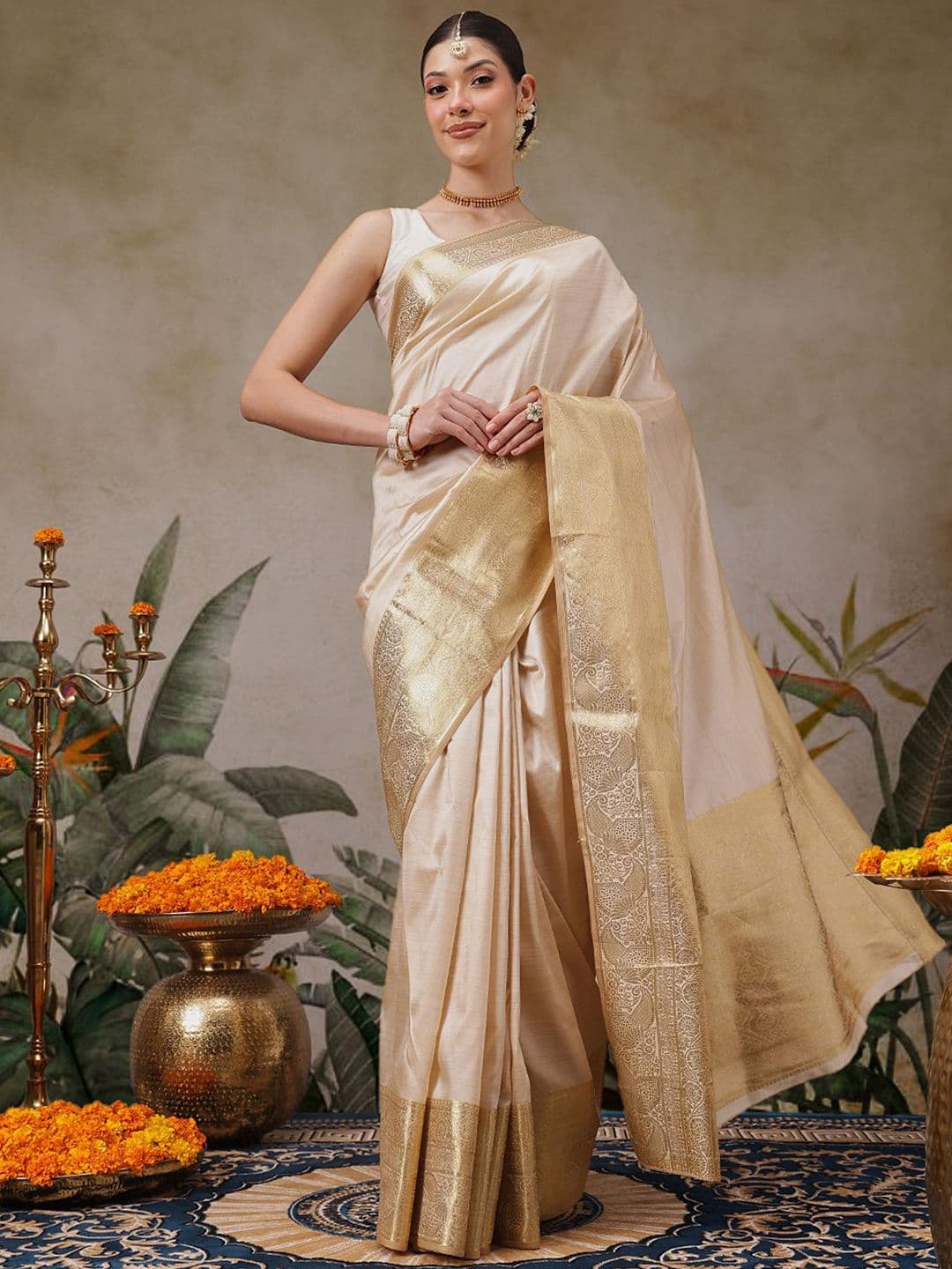 Buy Silk Land Woven Design Border Zari Kasavu Saree - - Apparel for Women